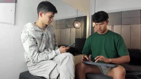 Snapshot of yizus_bonz chatting on March 2, 2025, 11:09 pm yizus_bonz online show from March 2, 2025, 11:09 pm