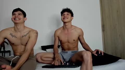 Snapshot of yizus_bonz chatting on October 18, 2025, 12:35 am yizus_bonz online show from October 18, 2025, 12:35 am