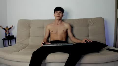 Snapshot of yizus_bonz chatting on November 26, 2025, 12:00 am yizus_bonz online show from November 26, 2025, 12:00 am