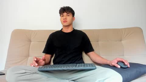 Snapshot of yizus_bonz chatting on March 19, 2026, 9:41 pm yizus_bonz online show from March 19, 2026, 9:41 pm