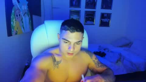 Snapshot of yker18 chatting on January 2, 2025, 6:07 am yker online show from January 2, 2025, 6:07 am