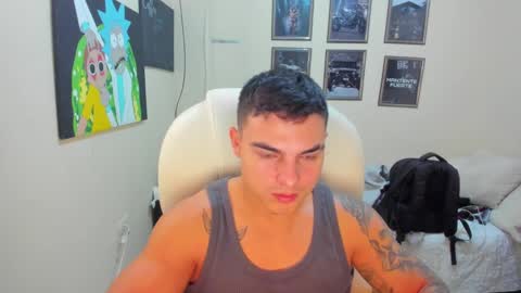 Snapshot of yker18 chatting on January 10, 2025, 4:33 am yker online show from January 10, 2025, 4:33 am