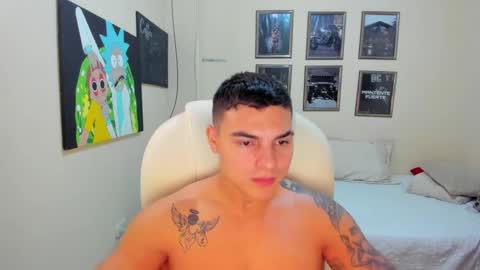 Snapshot of yker18 chatting on January 11, 2025, 4:48 am yker online show from January 11, 2025, 4:48 am