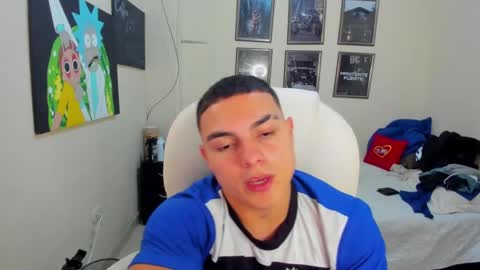 Snapshot of yker18 chatting on January 29, 2025, 6:50 pm yker online show from January 29, 2025, 6:50 pm