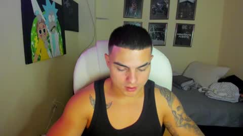 Snapshot of yker18 chatting on February 7, 2025, 3:23 am yker online show from February 7, 2025, 3:23 am