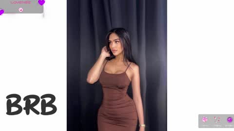 ylonagrae online show from December 28, 2024, 12:13 pm