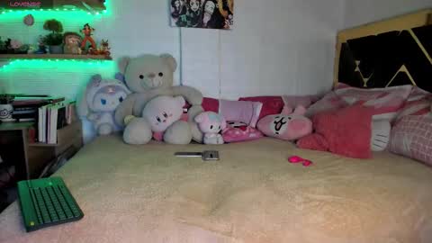 lucy online show from November 9, 2025, 6:33 am