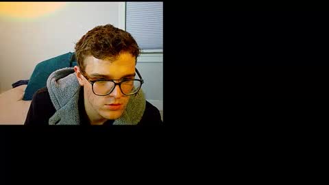 yngdesire1 online show from December 15, 2025, 4:50 am