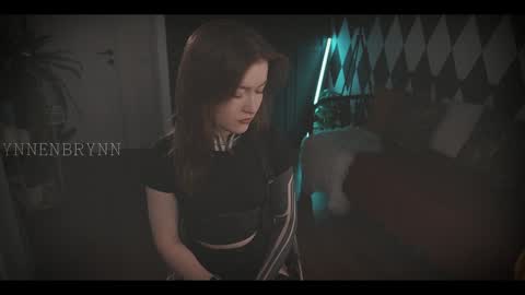 Snapshot of ynnenbrynn chatting on December 4, 2024, 8:45 am ynnenbrynn online show from December 4, 2024, 8:45 am