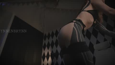 Snapshot of ynnenbrynn chatting on February 6, 2025, 6:40 am ynnenbrynn online show from February 6, 2025, 6:40 am