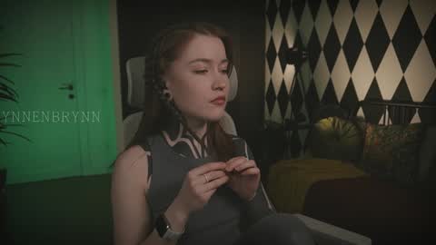 Snapshot of ynnenbrynn chatting on February 7, 2025, 8:33 am ynnenbrynn online show from February 7, 2025, 8:33 am