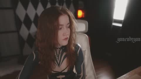 Snapshot of ynnenbrynn chatting on September 10, 2025, 7:52 am ynnenbrynn online show from September 10, 2025, 7:52 am