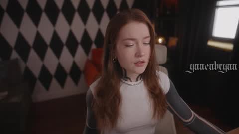 Snapshot of ynnenbrynn chatting on November 12, 2025, 7:31 am ynnenbrynn online show from November 12, 2025, 7:31 am