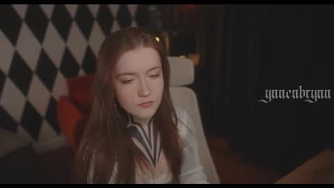 Snapshot of ynnenbrynn chatting on November 26, 2025, 8:37 am ynnenbrynn online show from November 26, 2025, 8:37 am