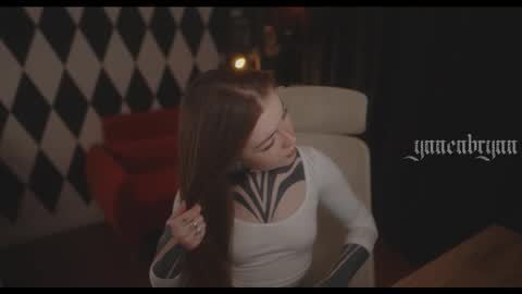 Snapshot of ynnenbrynn chatting on December 3, 2025, 6:43 am ynnenbrynn online show from December 3, 2025, 6:43 am