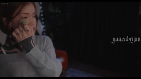 ynnenbrynn online show from May 12, 2026, 8:00 am