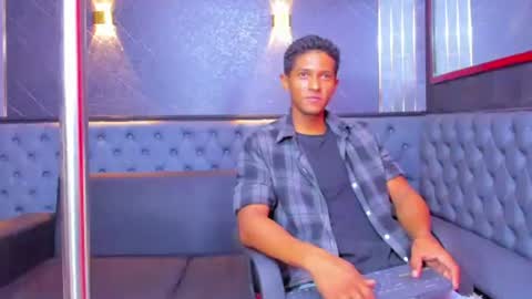 Snapshot of yoel_blessed chatting on June 22, 2026, 7:22 pm Yoel online show from June 22, 2026, 7:22 pm