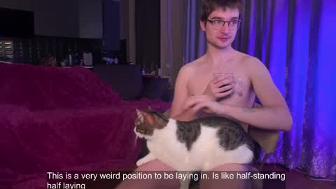 Snapshot of yoga_pizza_420 chatting on February 10, 2025, 4:19 am Max online show from February 10, 2025, 4:19 am