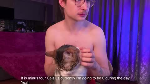 Snapshot of yoga_pizza_420 chatting on February 17, 2025, 4:31 am Max online show from February 17, 2025, 4:31 am