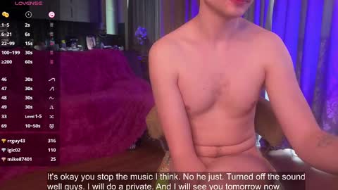 Snapshot of yoga_pizza_420 chatting on February 20, 2025, 7:34 am Max online show from February 20, 2025, 7:34 am