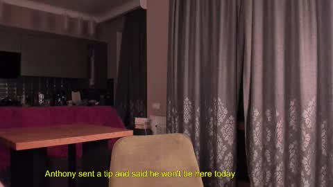 Snapshot of yoga_pizza_420 chatting on October 19, 2025, 3:18 am Max online show from October 19, 2025, 3:18 am