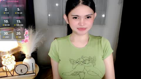 Snapshot of yogirl_abby chatting on April 6, 2026, 12:08 am Hi i am Abby i am Filipina Aussie youve ever wanted to meet NOT INTO CHEAP GUY online show from April 6, 2026, 12:08 am