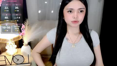 Snapshot of yogirl_abby chatting on May 28, 2026, 3:53 pm Hi i am Abby i am Filipina Aussie youve ever wanted to meet NOT INTO CHEAP GUY online show from May 28, 2026, 3:53 pm