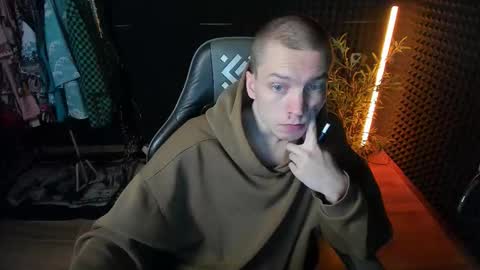 Snapshot of yoi_aji chatting on October 22, 2025, 5:19 am You can ask my name in pm online show from October 22, 2025, 5:19 am