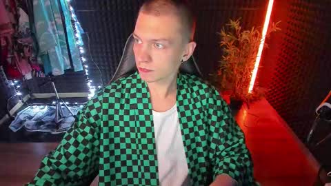 Snapshot of yoi_aji chatting on October 26, 2025, 5:30 pm You can ask my name in pm online show from October 26, 2025, 5:30 pm