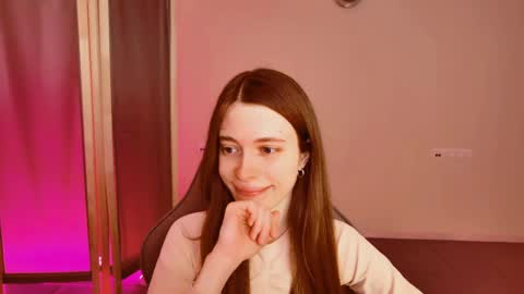 yoka_paradoxxx online show from April 28, 2026, 9:25 am