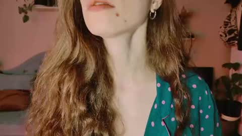 yoka_paradoxxx online show from June 25, 2026, 11:59 am