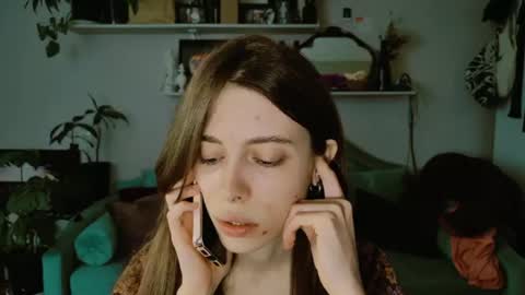 yoka_paradoxxx online show from July 2, 2026, 10:43 am