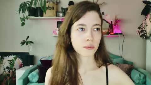 yoka_paradoxxx online show from July 9, 2026, 10:30 am