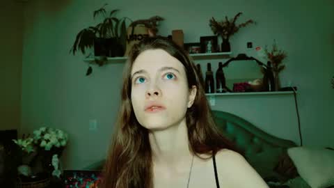 yoka_paradoxxx online show from July 22, 2026, 12:08 pm