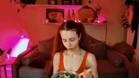 yoka_paradoxxx online show from July 28, 2026, 3:21 pm