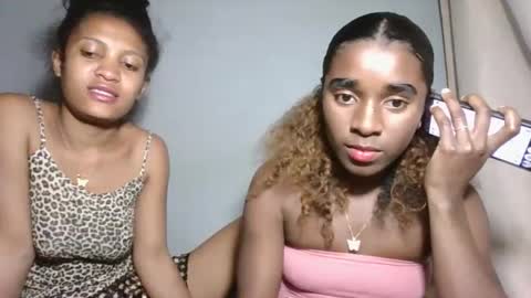 Snapshot of yolandrina05 chatting on October 9, 2025, 6:06 pm yolandrina05 online show from October 9, 2025, 6:06 pm