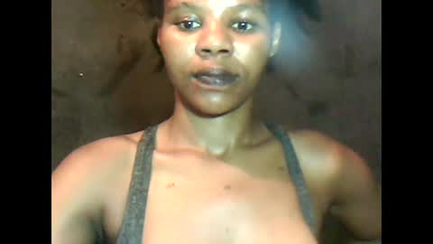 amazingkellyxx online show from January 1, 2025, 4:29 pm