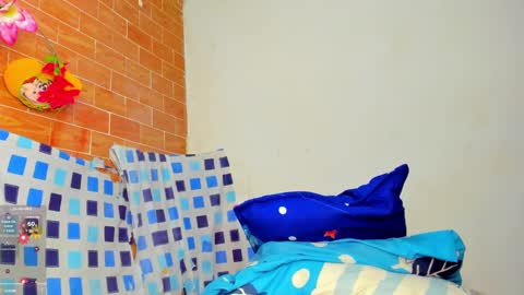 yonnsol_avril online show from March 6, 2025, 6:59 pm