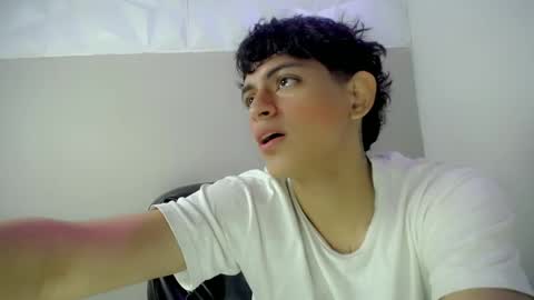 Snapshot of yosepp_cum chatting on May 1, 2026, 4:06 am YOSEP online show from May 1, 2026, 4:06 am
