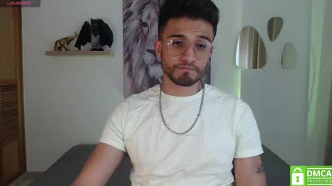 yoshy_man online show from January 31, 2025, 6:57 am