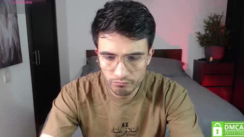 yoshy_man online show from October 14, 2025, 2:56 am