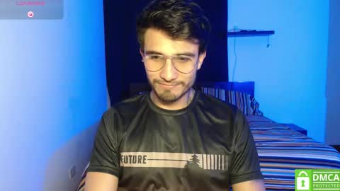 yoshy_man online show from February 6, 2026, 3:22 am