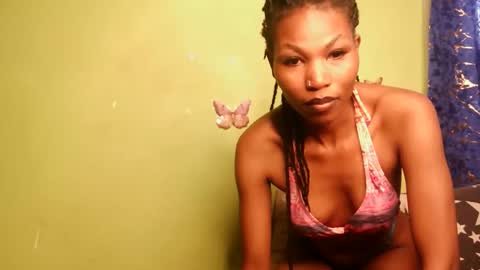 Snapshot of yosweetslut chatting on April 20, 2026, 10:18 am Sweetkitty online show from April 20, 2026, 10:18 am