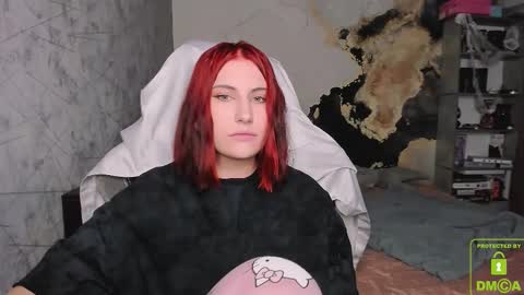 Snapshot of you_lika chatting on October 18, 2025, 3:46 pm Lika online show from October 18, 2025, 3:46 pm