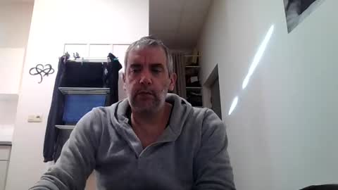 CrayZio online show from February 9, 2025, 8:33 am