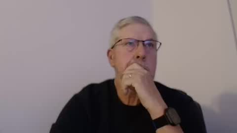 Snapshot of yougogirl_3 chatting on February 4, 2025, 12:22 pm Colorado Guy Straight online show from February 4, 2025, 12:22 pm