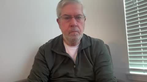 Snapshot of yougogirl_3 chatting on February 16, 2025, 2:54 pm Colorado Guy Straight online show from February 16, 2025, 2:54 pm