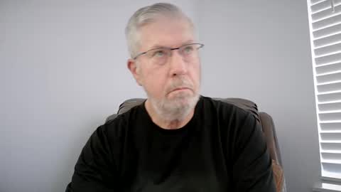 Snapshot of yougogirl_3 chatting on March 3, 2025, 7:06 pm Colorado Guy Straight online show from March 3, 2025, 7:06 pm