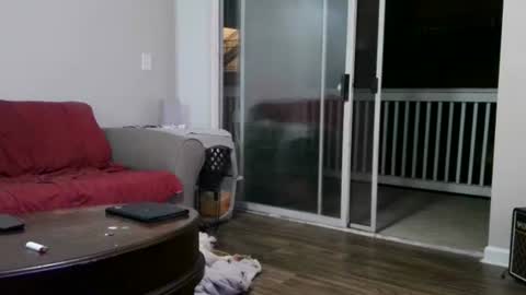 kindahorny online show from May 5, 2026, 3:25 am