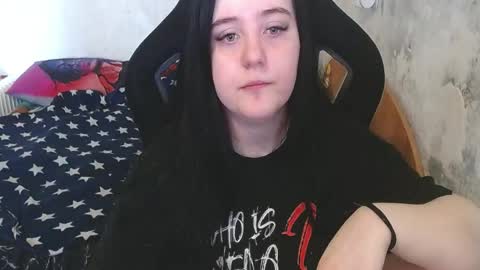 Snapshot of your_8a8y chatting on May 7, 2026, 10:53 am your_8a8y online show from May 7, 2026, 10:53 am